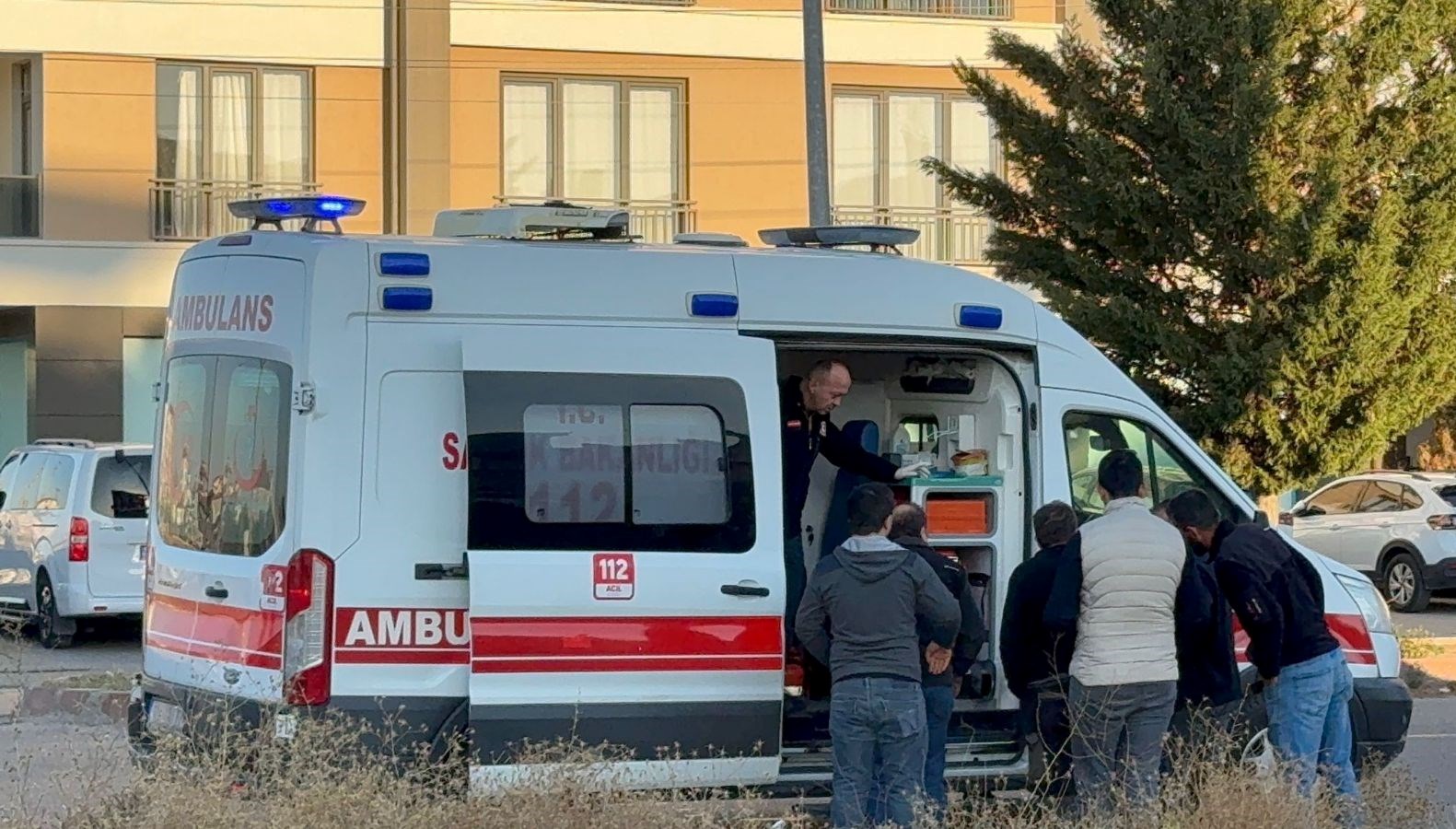 Aksaray'da araç ve tır kaza yaptı: 1 kişi yaralandı.