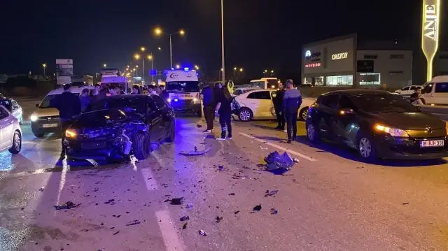 Çarpışma sonucu üç kişi yaralandı, felaket geldi.