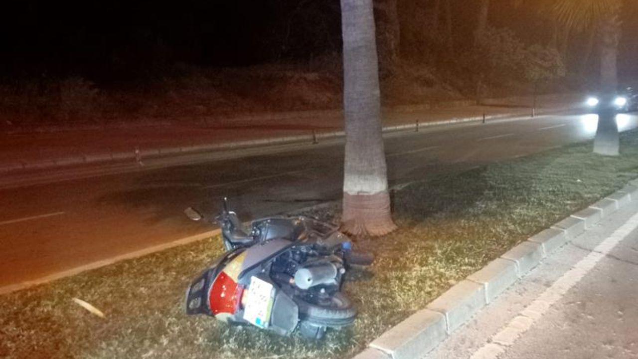 Manavgat'ta motosiklet kazasında sürücü öldü.