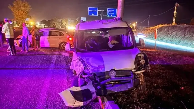 Malatya'da iki farklı trafik kazasında 3 kişi yaralandı.