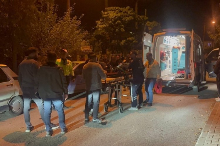 Zincirleme kaza: 1 kişi yaralı, 4 araç zarar gördü.