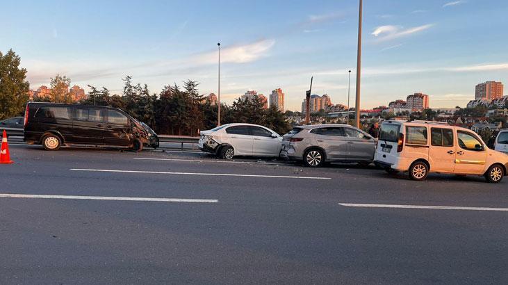 TEM Otoyolu'nda ardışık kazalar nedeniyle trafik tamamen durdu.