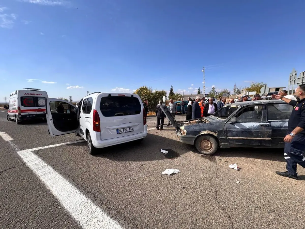 Şanlıurfa'da Cenaze Töreninde Trafik Kazası: 3 Yaralı