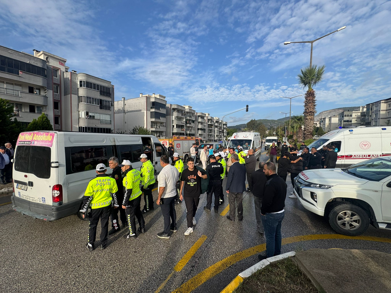 Söke'nin Aydın ilçesinde trafik kazası: 6 kişi yaralandı.