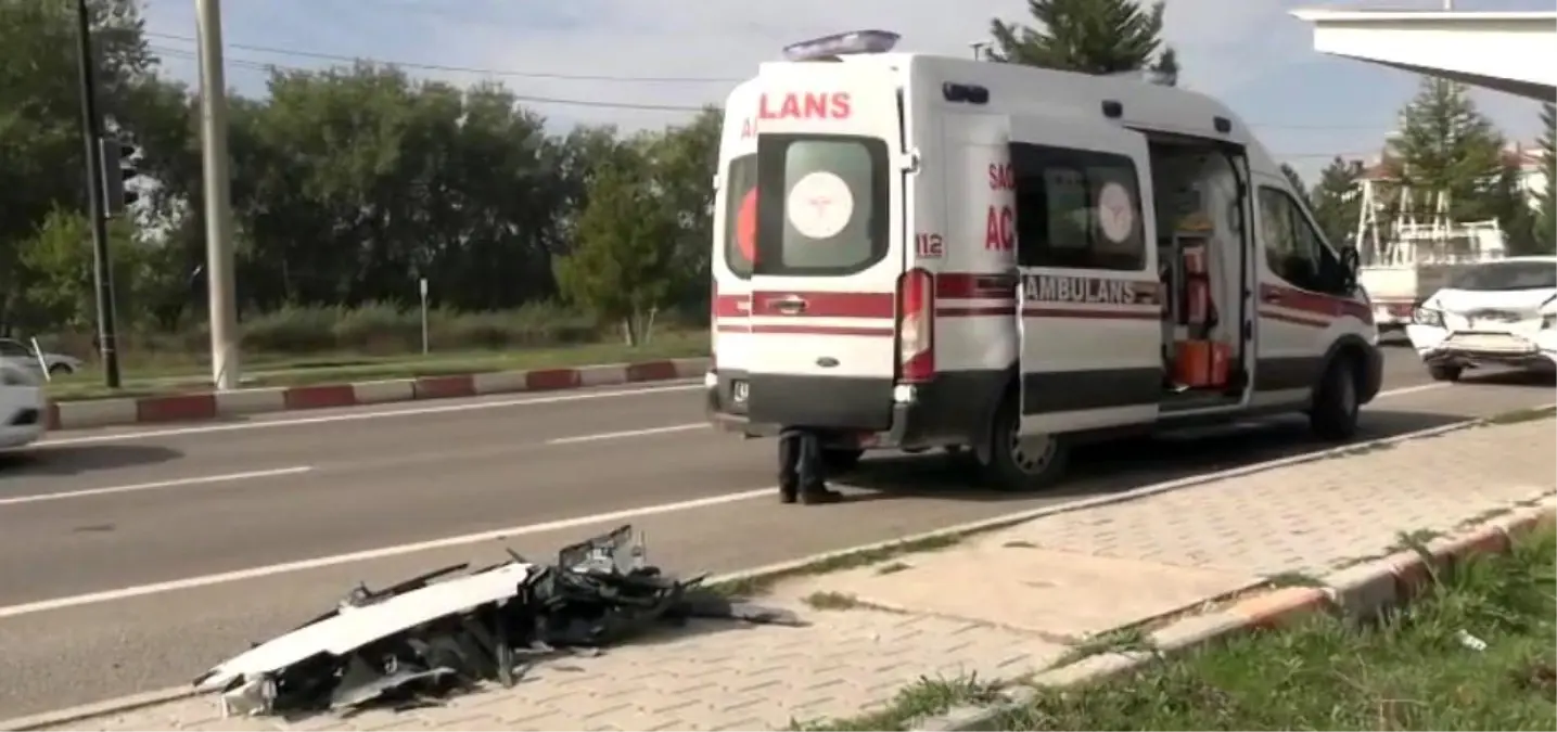 Tavşanlı'da Kaza: 2 Yaralı