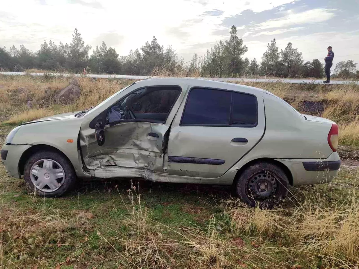 Uşak'ta trafik kazası sonucu 5 kişi yaralandı.