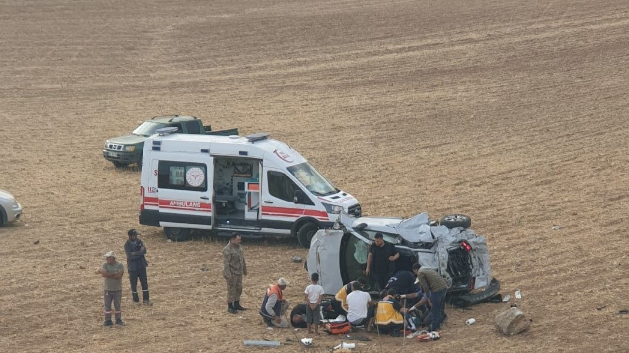 Diyarbakır'da sabahleyin meydana gelen trajik kazada ölü ve yaralılar bulunuyor.