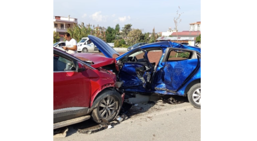 Hatay'da trafik kazasında 5 kişi yaralandı.