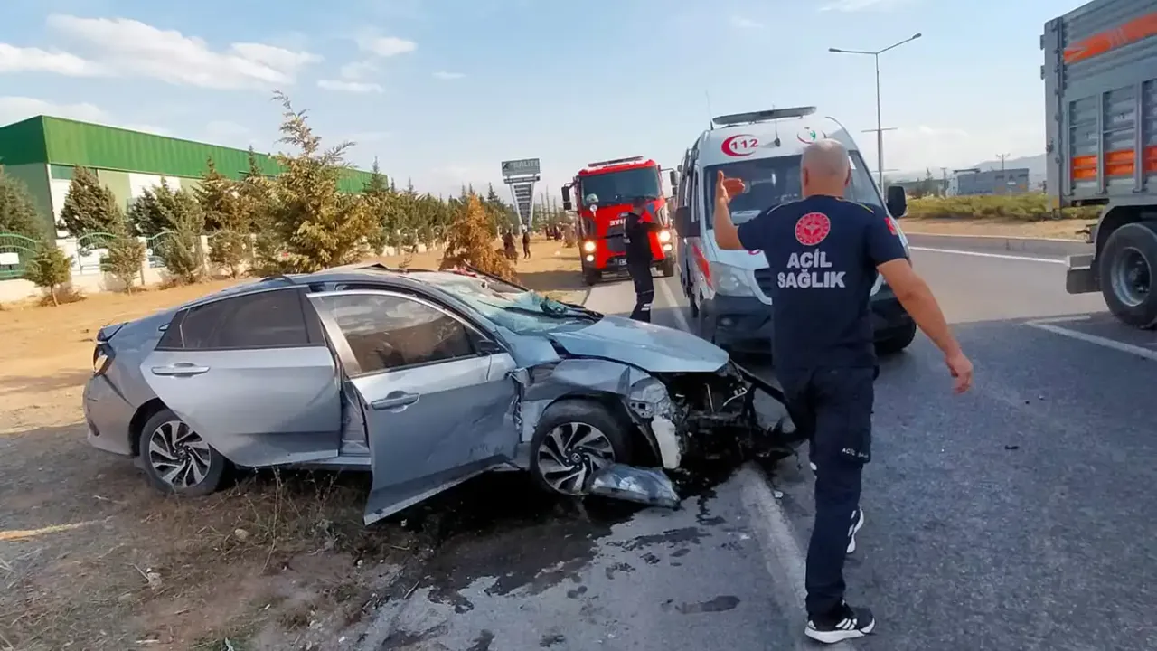 Malatya'da trafik kazasında 1 kişi ağır olmak üzere 2 kişi yaralandı.