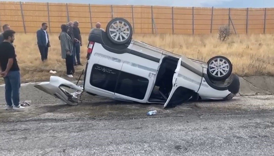 Erzincan'da kaza: 4 kişi yaralı