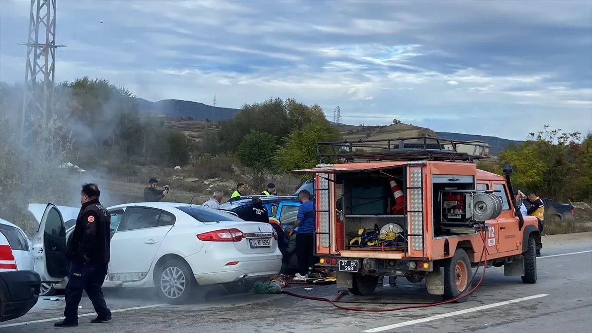Kastamonu'da Kaza Sonucu 1 Kişi Hayatını Kaybetti, 5 Kişi Yaralandı.