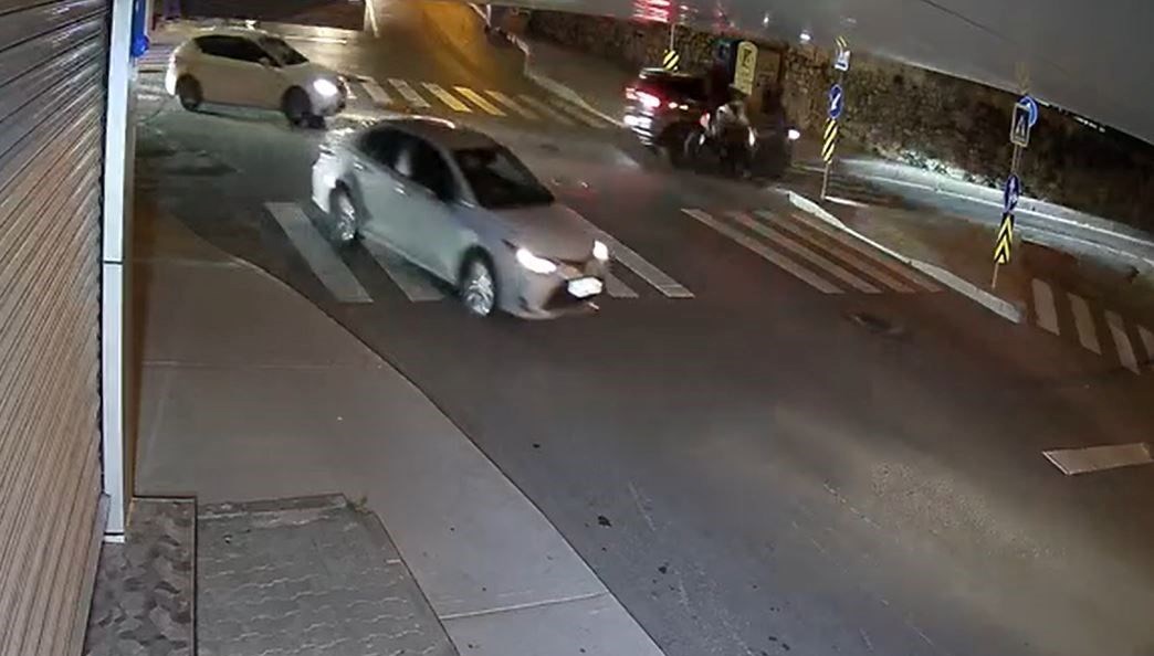 Arnavutköy'de trafik kazası yaralanmalı olarak gerçekleşti.