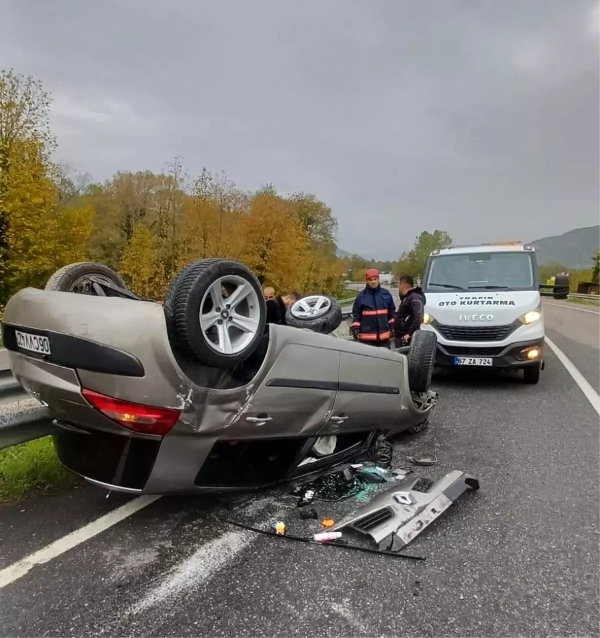 Çaycuma'da Trafik Kazası: İki Kişi Yaralandı