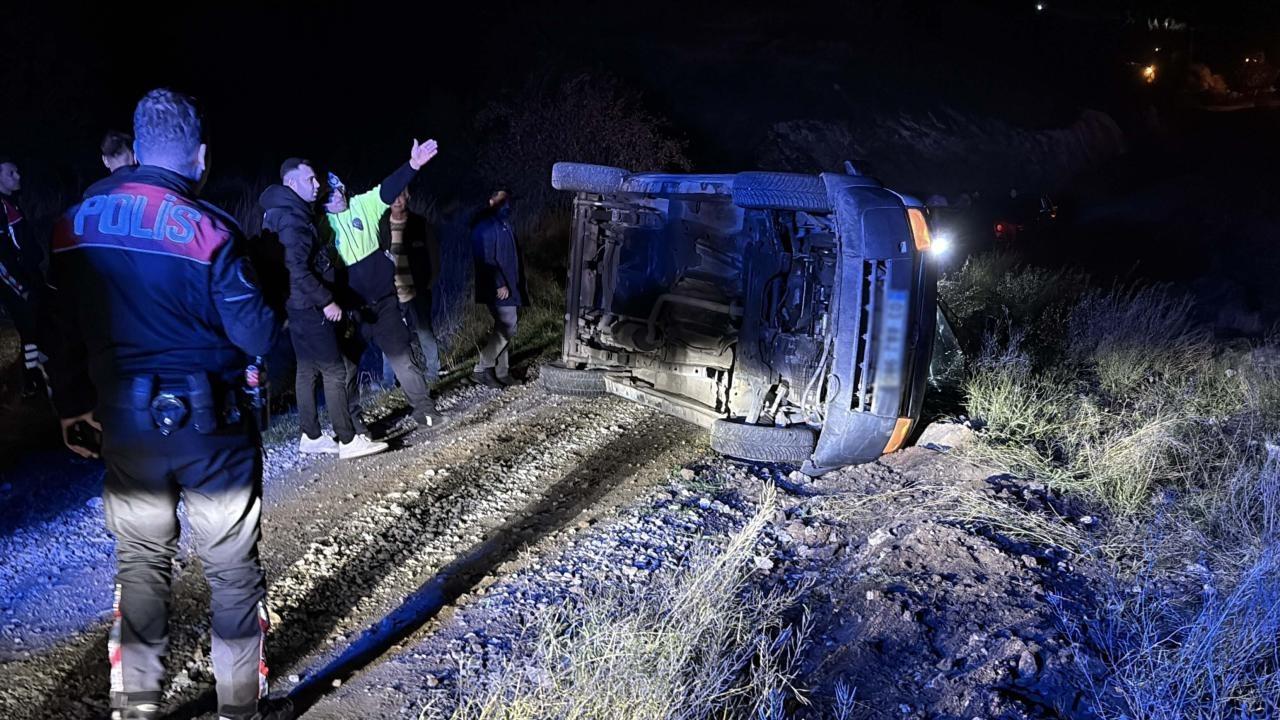 Kütahya'da polisin 'dur' uyarısını dinlemeyen sürücü kaza yaptı