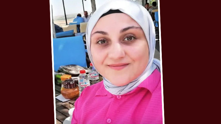 Sümeyye Hemşire, trafik kazasında vefat etti.