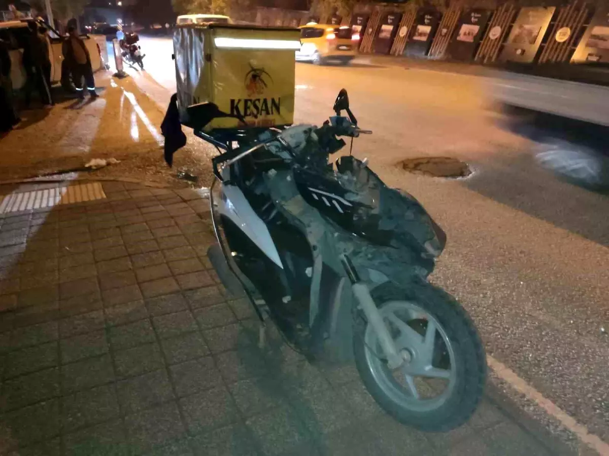 Edirne'de Kaza: Motosiklet Sürücüsü Yaralı