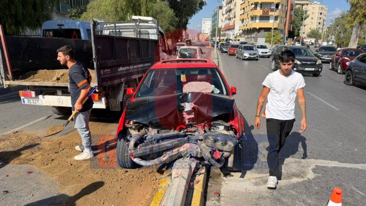 Lefkoşa'da kaza meydana geldi, şans eseri yaralanan olmadı!