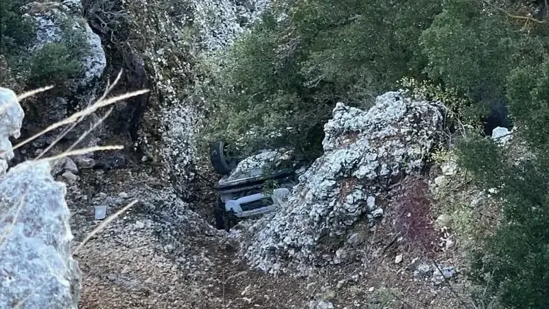 Mersin'de araç yoldan çıkarak uçuruma düştü: 1 kişi hayatını kaybetti