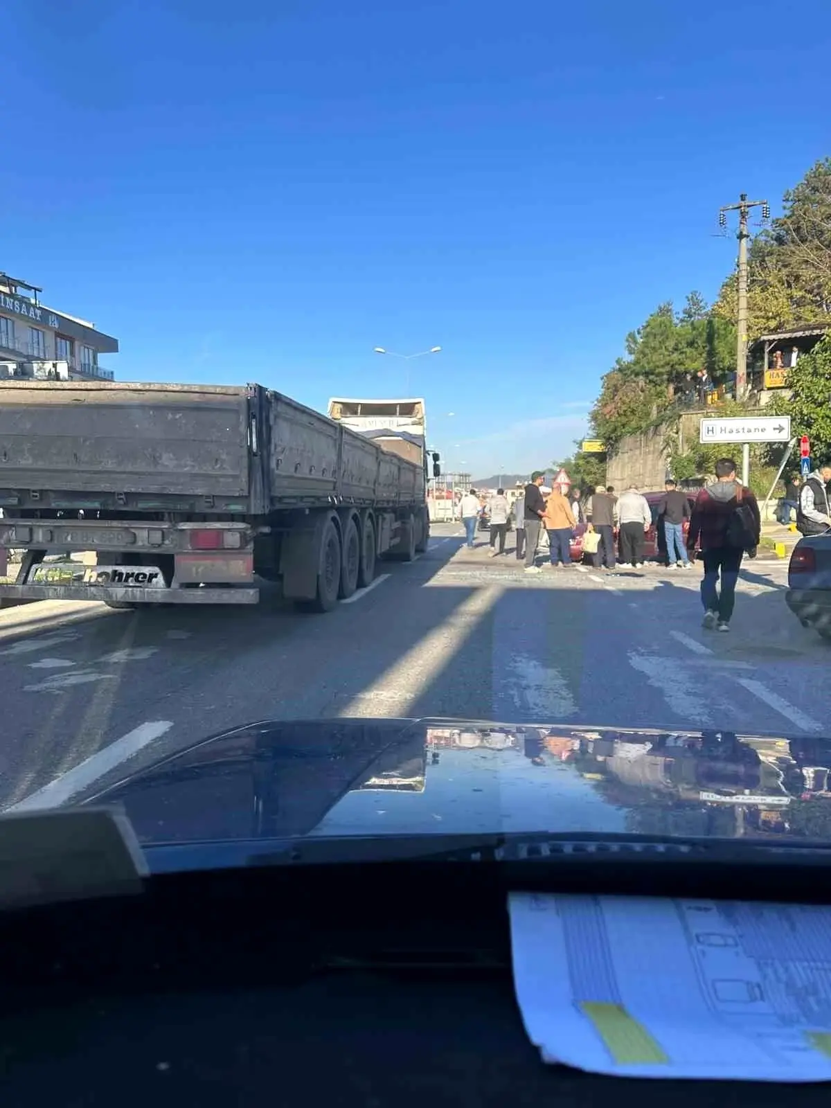 Bartın'da meydana gelen trafik kazasında 2 kişi yaralandı.