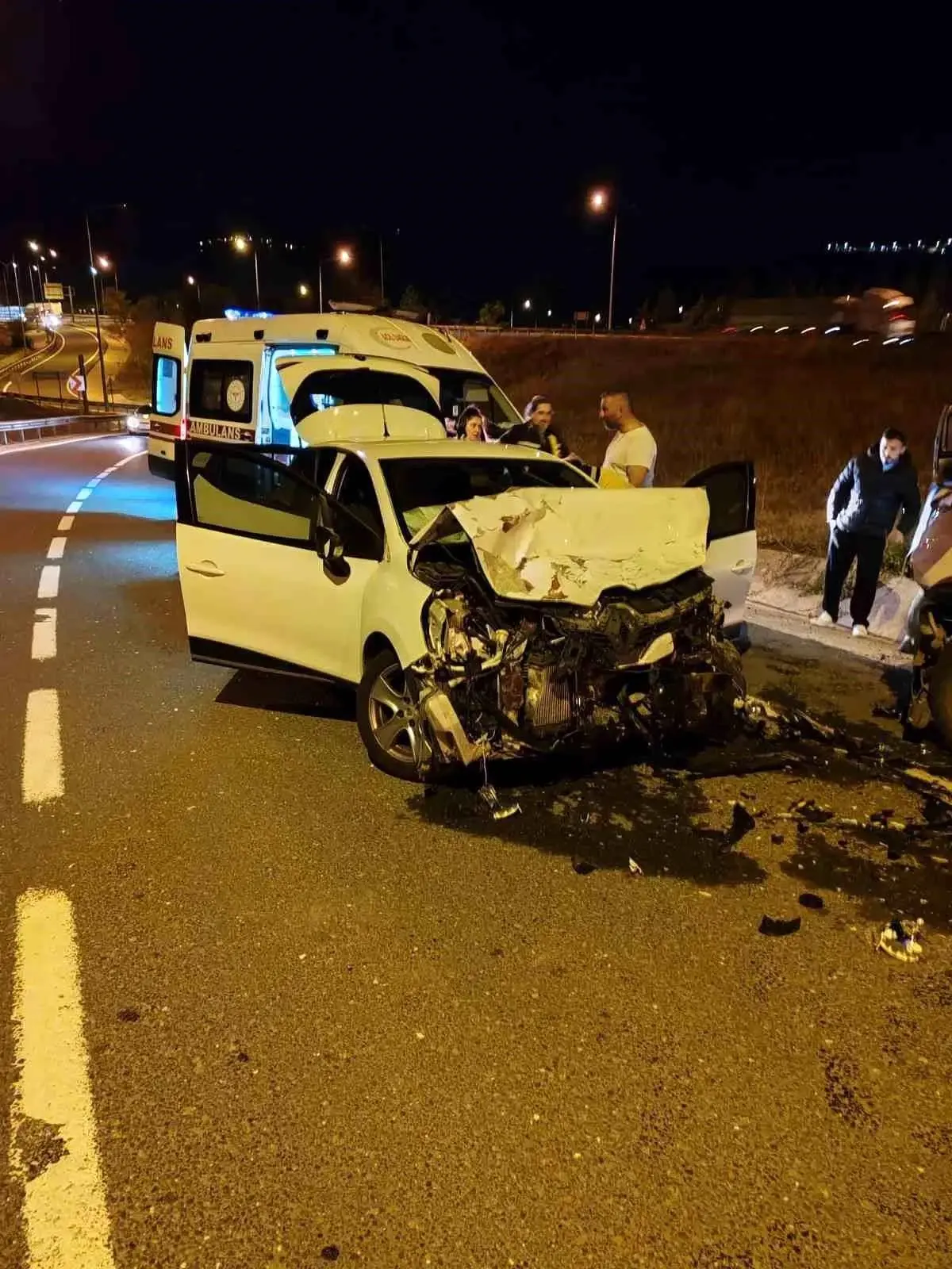 Bilecik'te meydana gelen kaza sonucunda 2 kişi yaralandı.