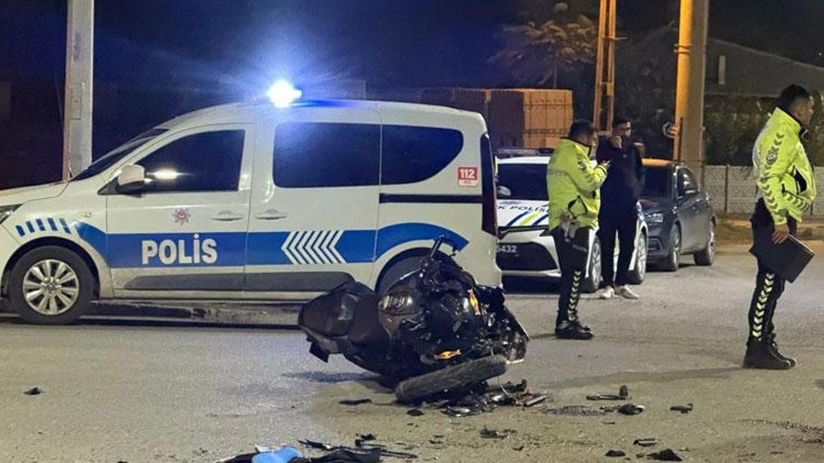 Iğdır'da kaza: Motosiklet ve araç çarpıştı.