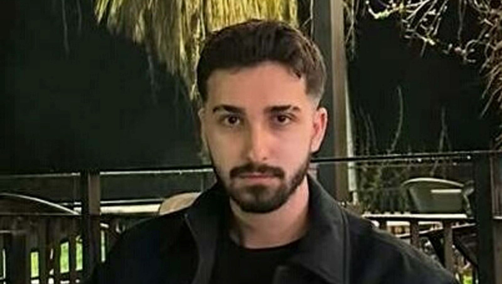Eren, üniversiteli, motorsiklet kazasında hayatını kaybetti.