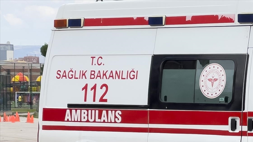 Kastamonu'da trafik kazasında yaralanan kadın, tedavi gördüğü hastanede hayatını kaybetti.