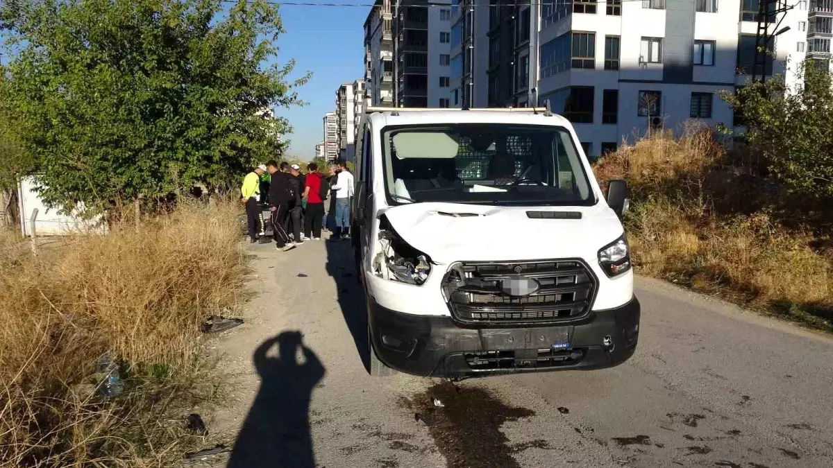 Malatya'da Meydana Gelen Trafik Kazasında 2 Kişi Yaralandı
