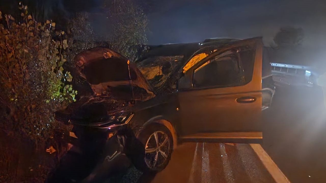 Bolu'da kamyonet ile traktörün kaza yapması sonucu 5 kişi yaralandı.