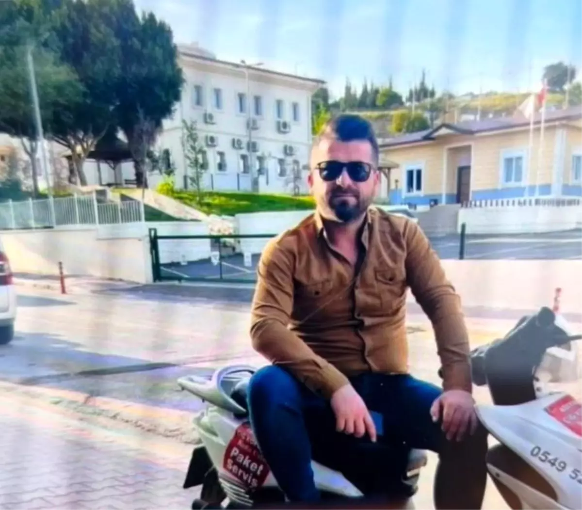 Antalya'da Trafik Kazasında Genç Öldü.