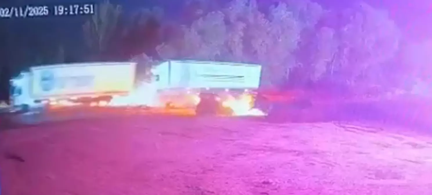 Edirne'de Ciddi Trafik Kazası: 1 Kişi Hayatını Kaybetti,  2 Kişi Yaralandı