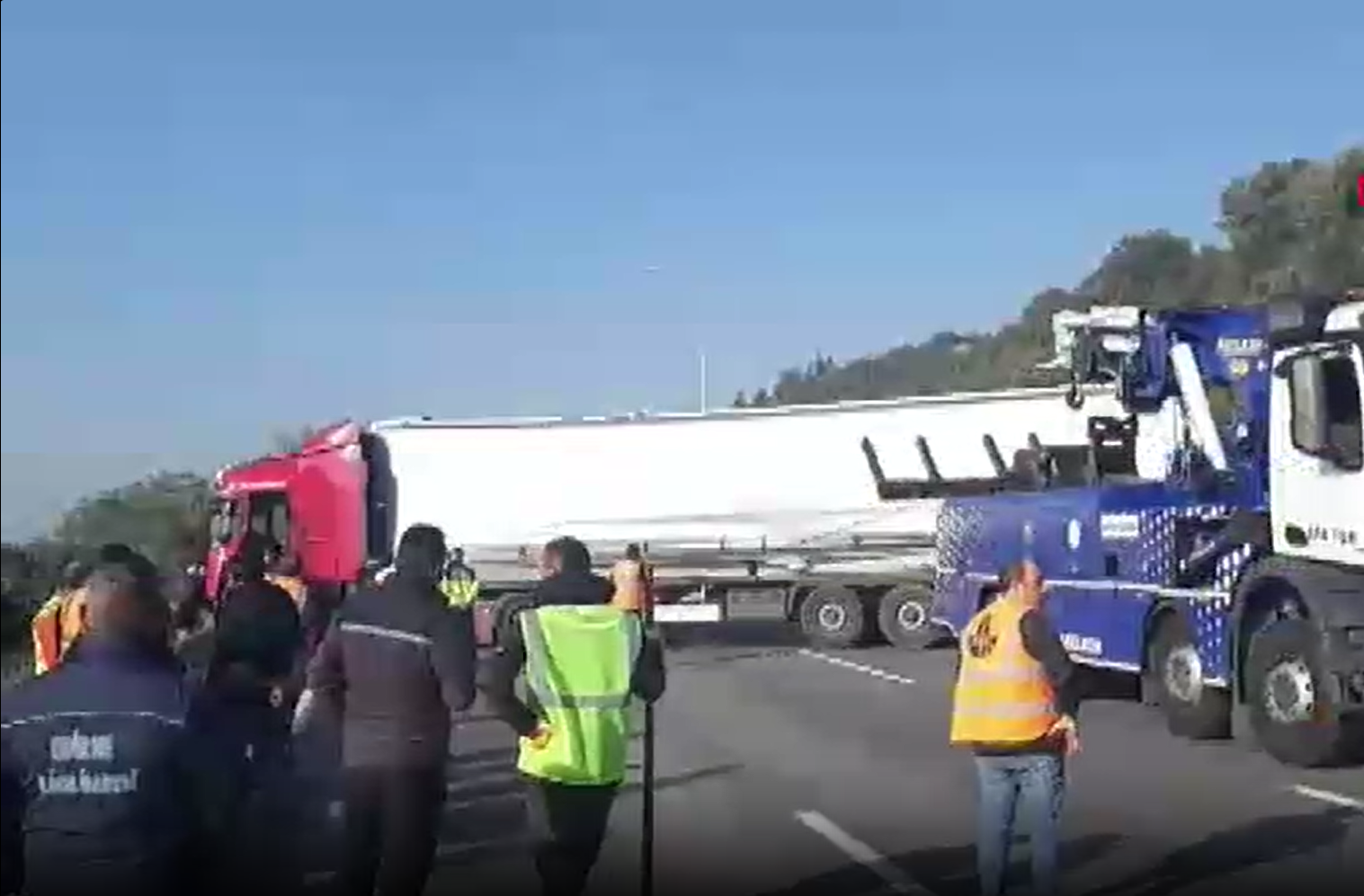 Anadolu Otoyolu'nda Trafik Kazası: Ankara Yönü Kapatıldı.