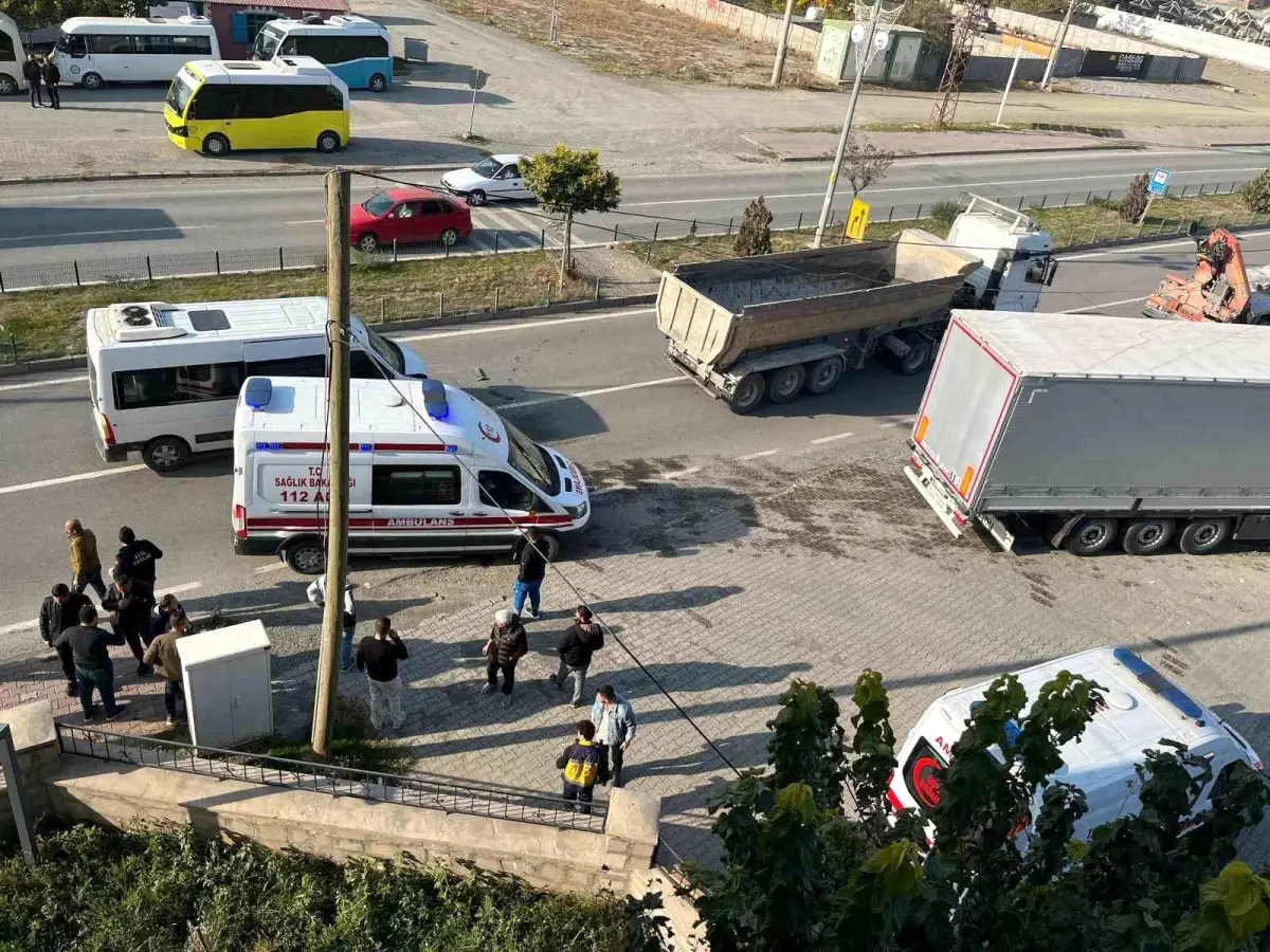 Iğdır'da Polis Aracı Kaza Yaptı