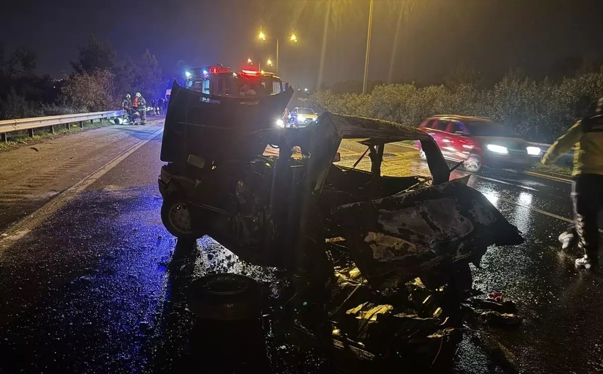 İzmir'de Kaza Sonucu 7 Kişi Yaralandı
