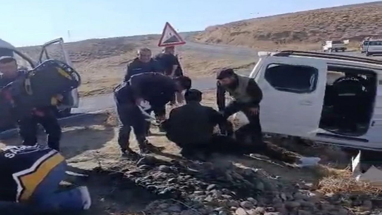 Van'da korkunç bir kaza: 4 kişi aynı aileden yaralandı.