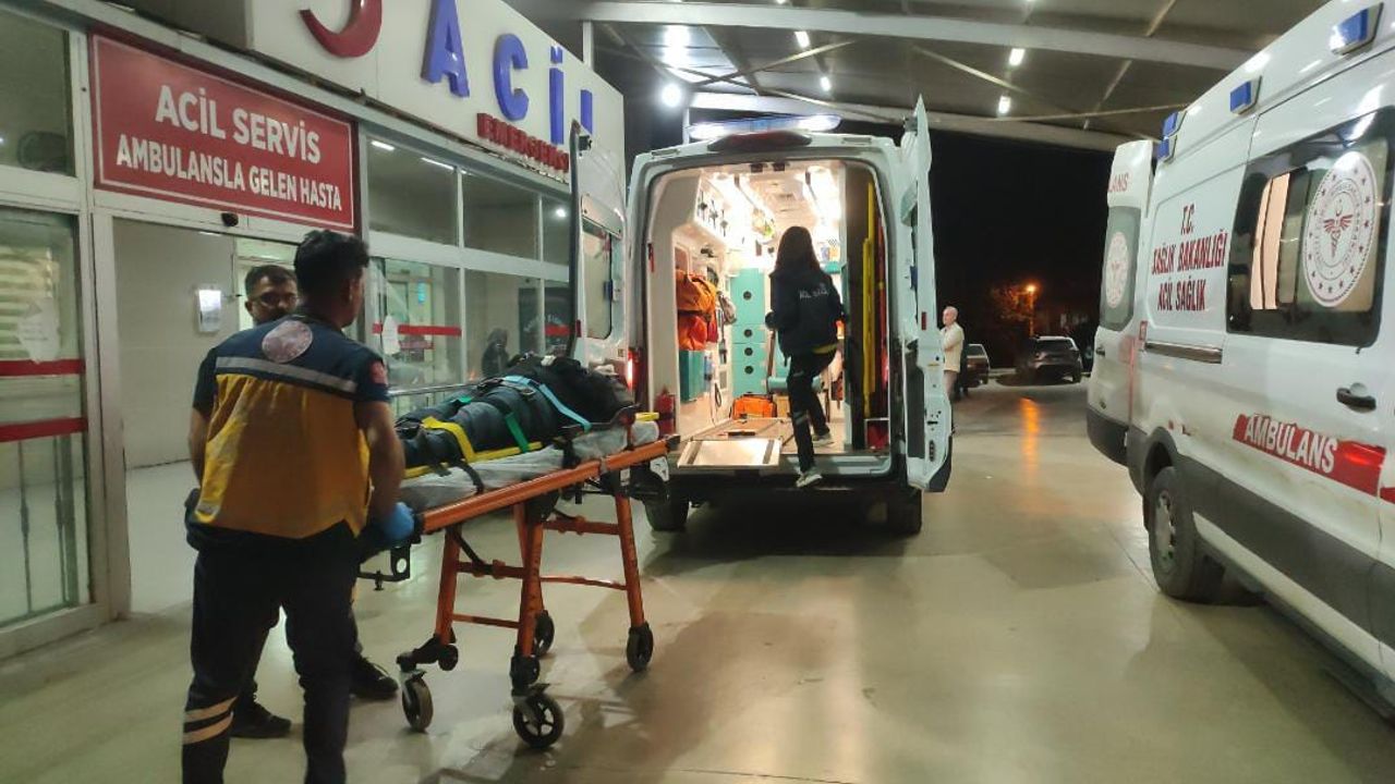 Adana'da meydana gelen motosiklet kazasında 2 kişi yaralandı.