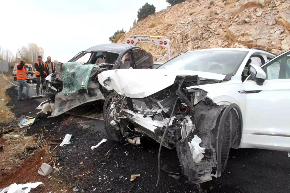 Beyşehir'de Kaza: 1 Kişi Yaşamını Yitirdi, 3 Kişi Yaralandı