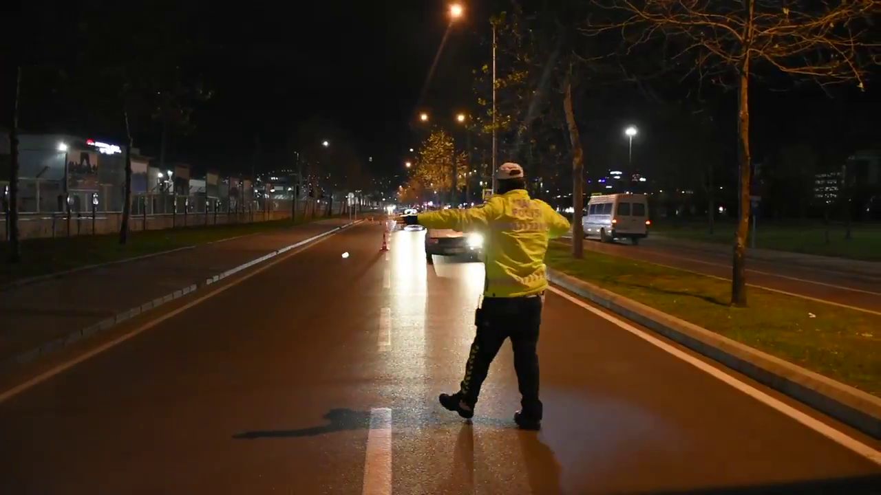 Diyarbakır'da ekim ayında 718 trafik olayında 2 kişi hayatını kaybetti, 511 kişi yaralandı.