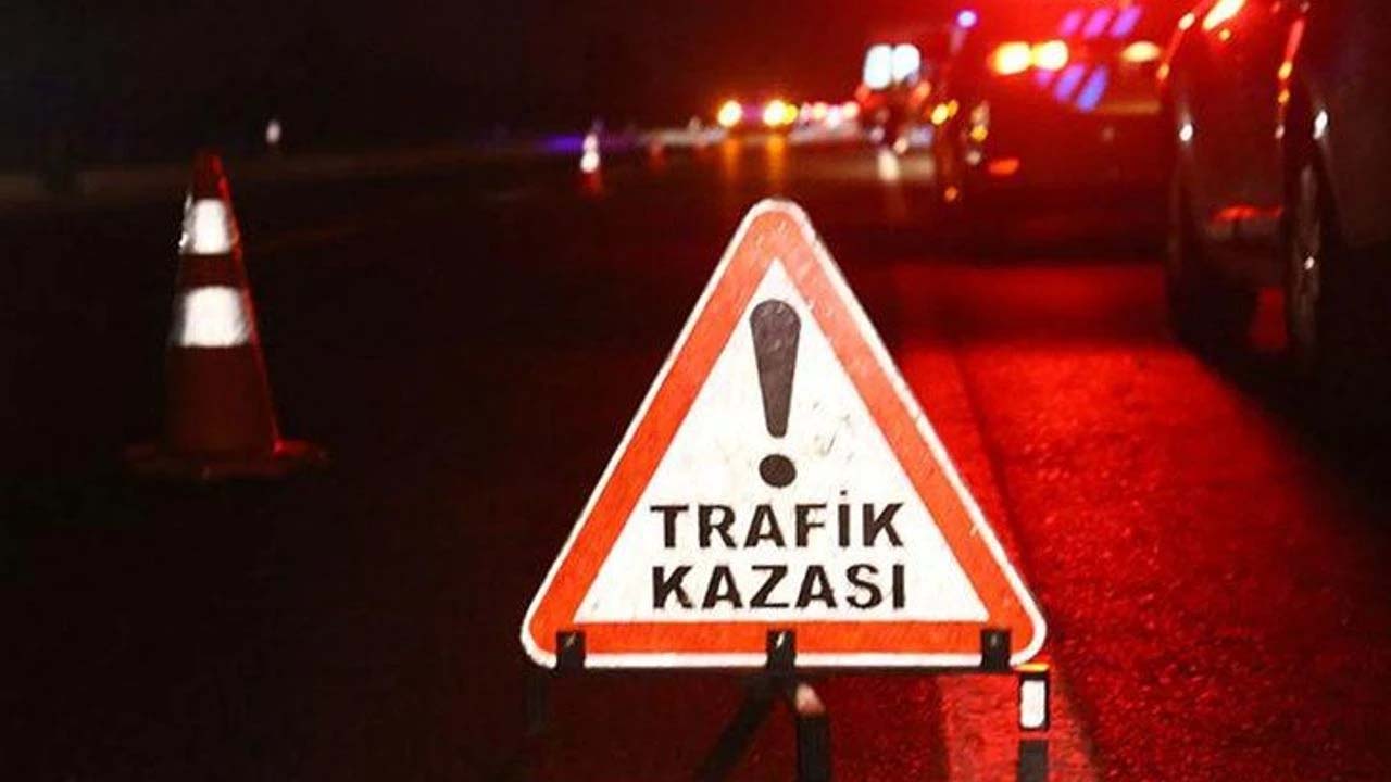 Ankara'da meydana gelen kaza anı kameraya kaydedildi.
