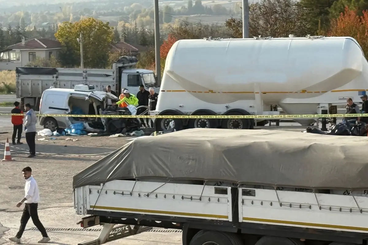 Ankara’da 3 Kişilik Ailenin Hayatını Kaybettiği Feci Kaza – Son Dakika Gelişmeleri