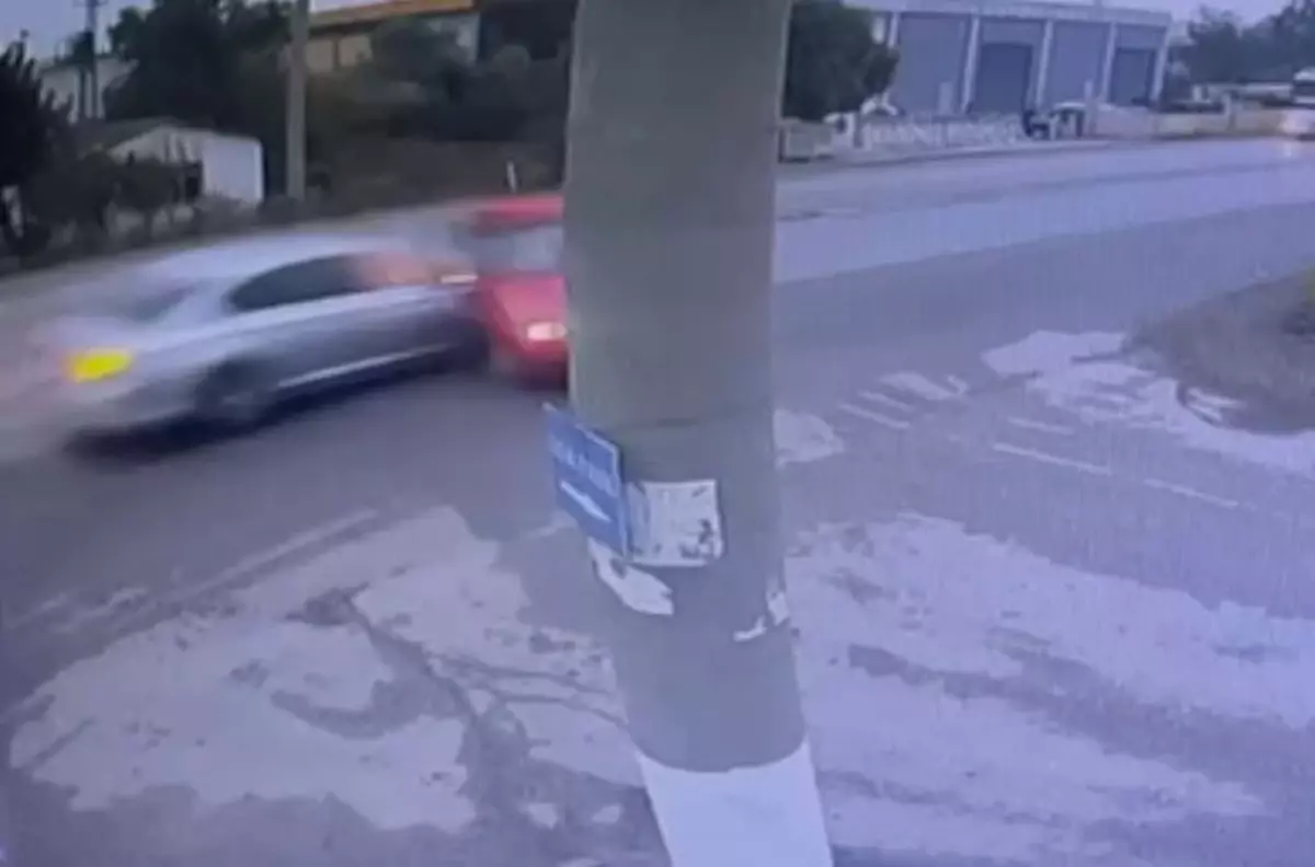 İzmir'de Kaza Sonucu 2 Kadın Yaşamını Yitirdi.