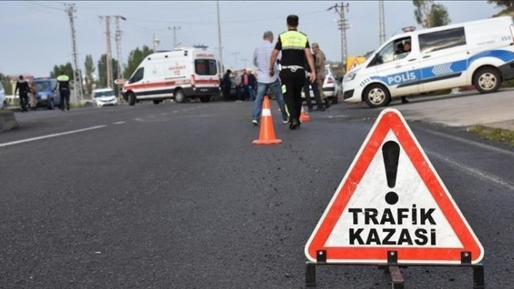 Ankara'da korkunç bir kaza, frontal çarpışma: 4 ölü, 3 yaralı.