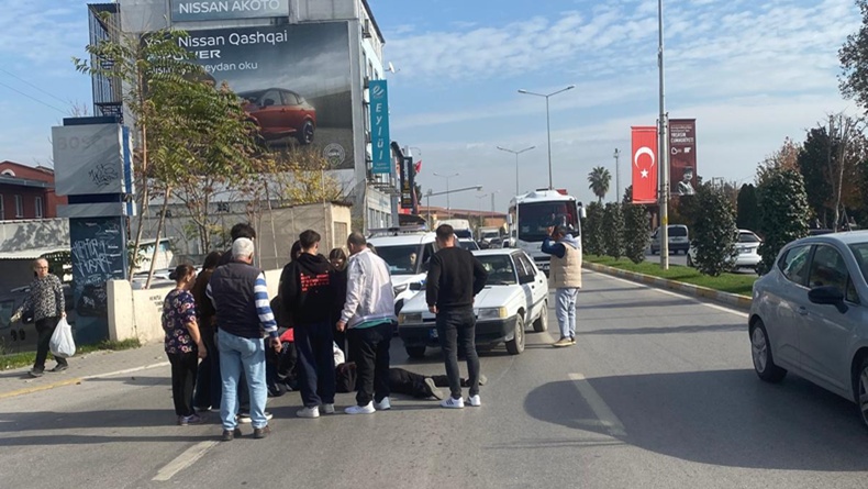 Balıkesir'de trafik kazasında kadın sürücü, otomobil ile motosiklet çarpışması sonucu yaralandı.