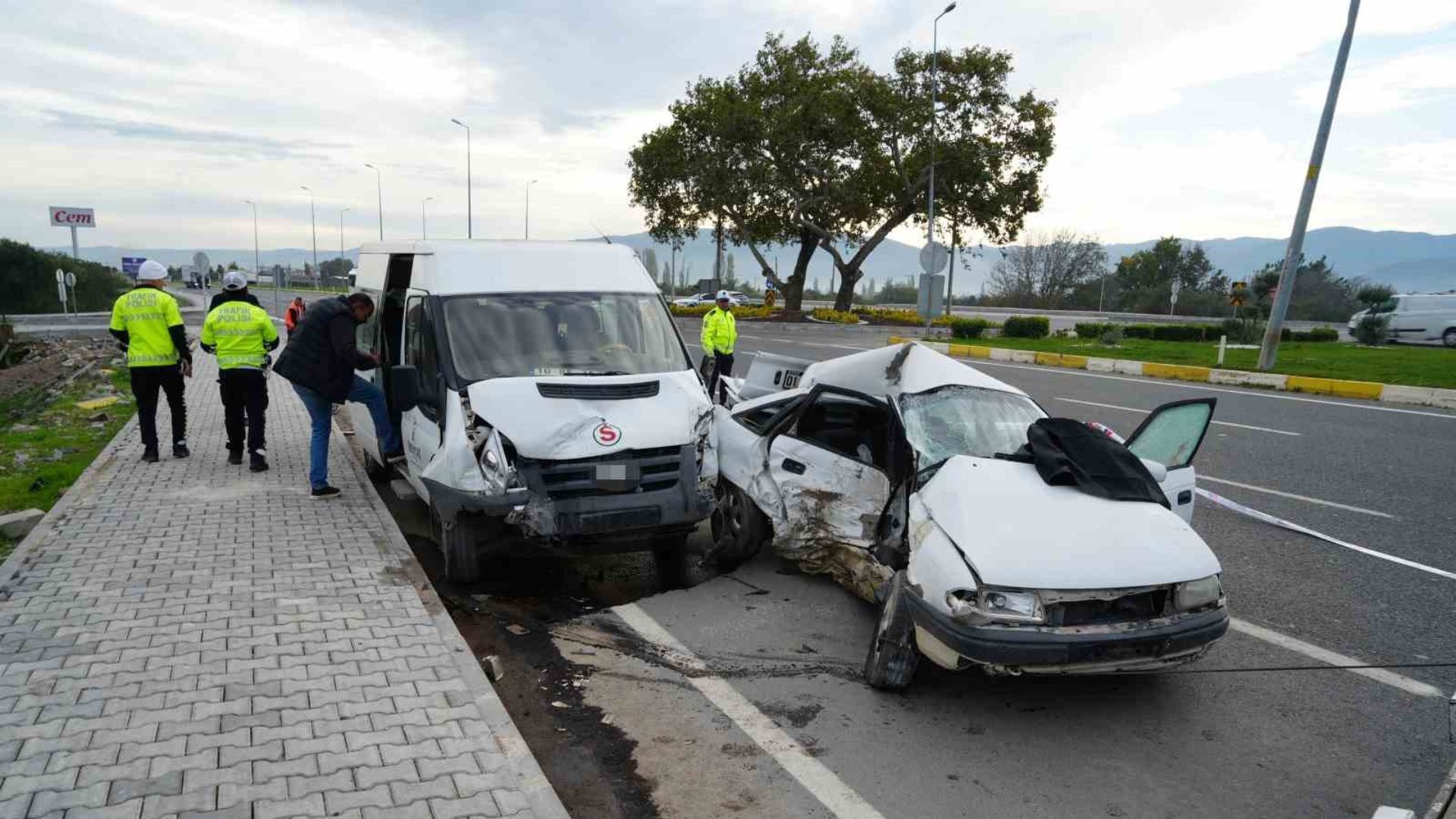 Balıkesir'de trajik kaza: Can kayıpları ve yaralılar mevcut