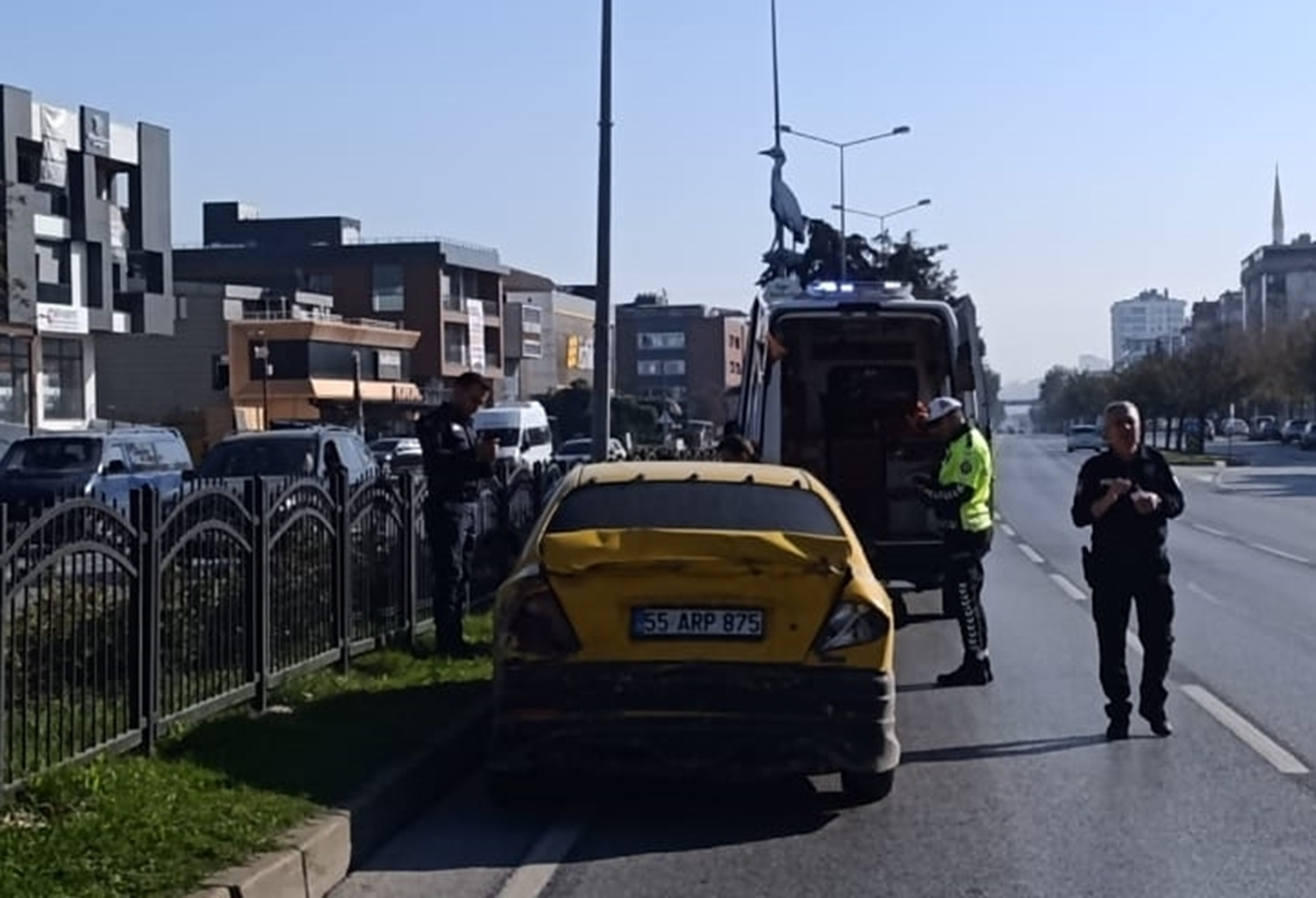 Atakum, Samsun'da trafik kazasında 2 kişi yaralandı.