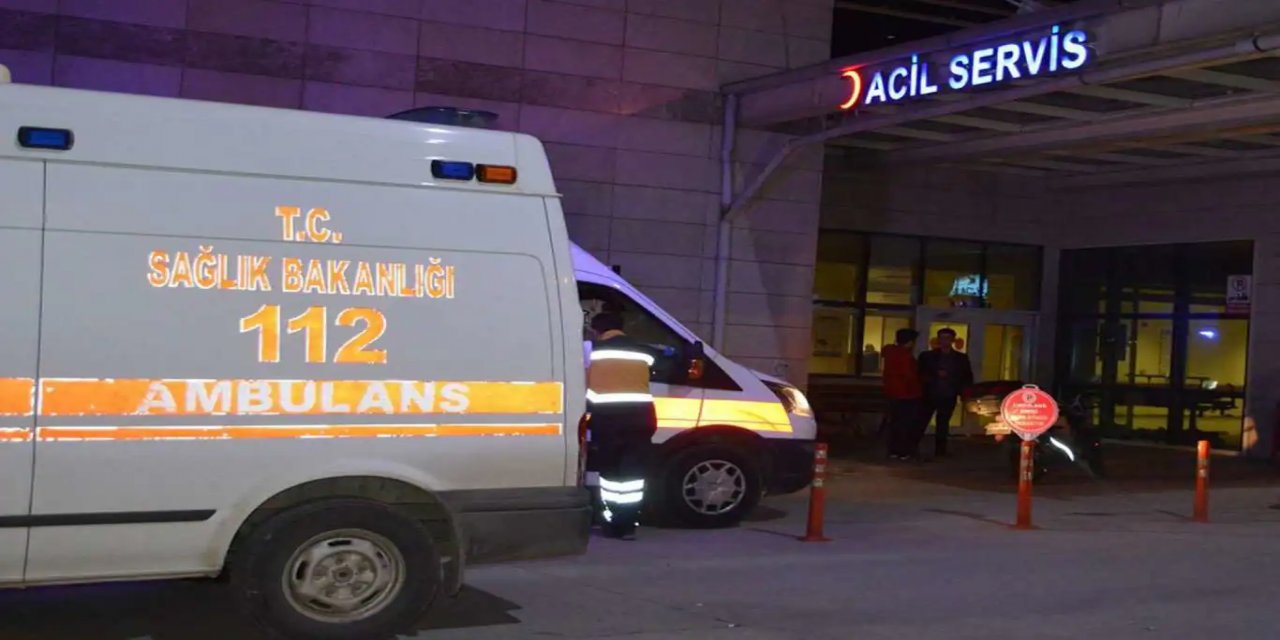 Karaköprü, Şanlıurfa'da zincirleme kaza: 2 ölü, 2 yaralı.