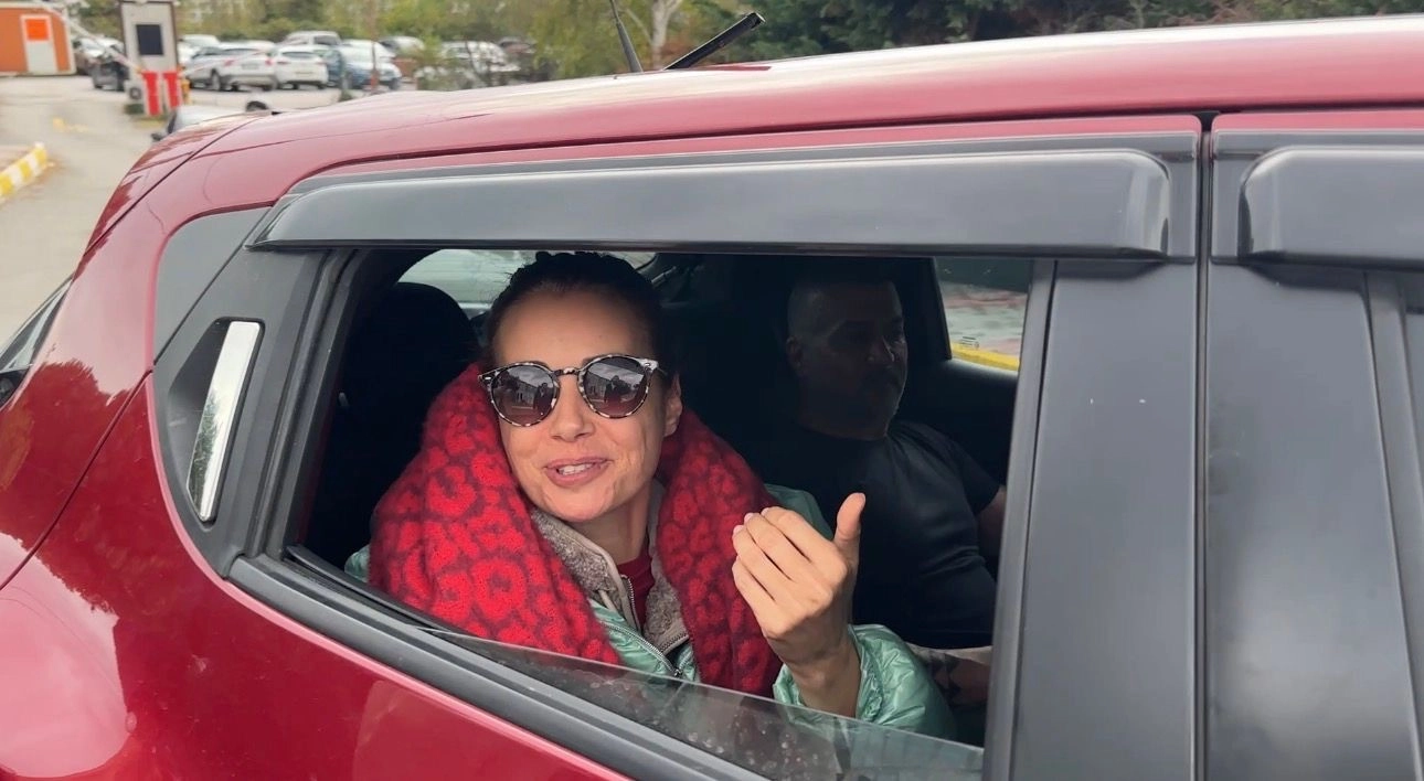 Özgü Namal trafik kazası sonrası rahat: "Önemli bir durum yok"