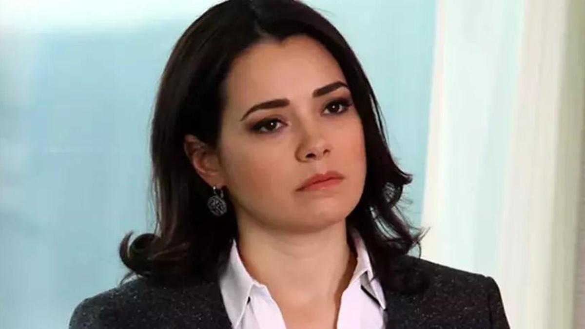 Özgü Namal ve çocukları kaza geçirdi, hastaneye sevk edildi.