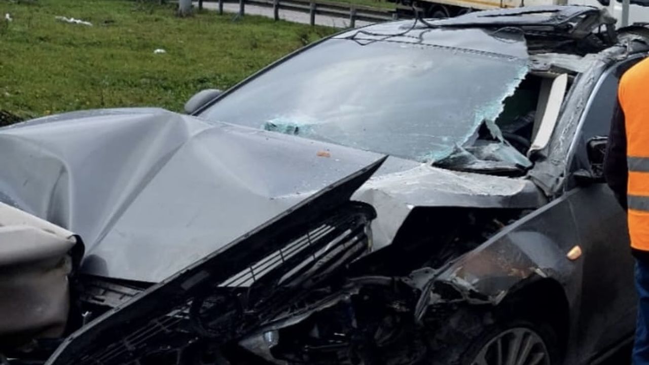 Samsun'da kamyonetle otomobilin çarpıştığı trafik kazasında 3 kişi yaralandı.