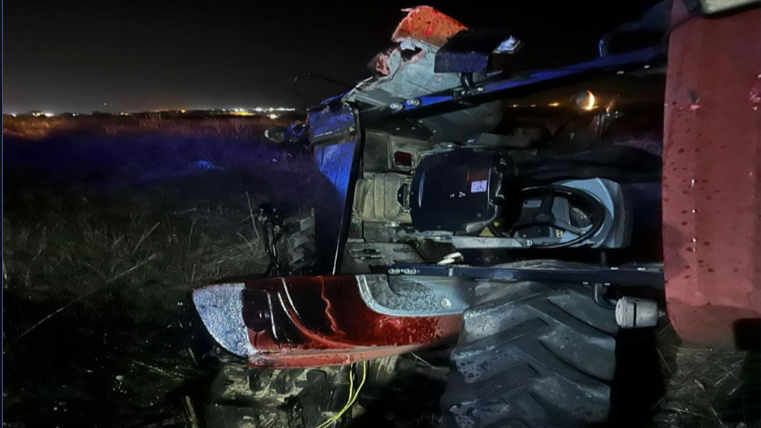 Diyarbakır'da TIR ve traktör çarpıştı: Trafik kazası meydana geldi.